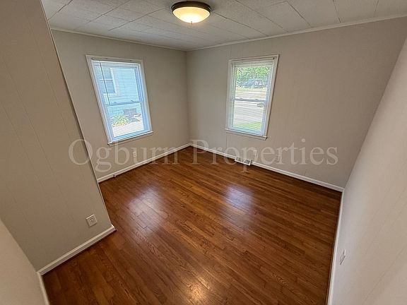 5th image of 651 S Sunset Dr