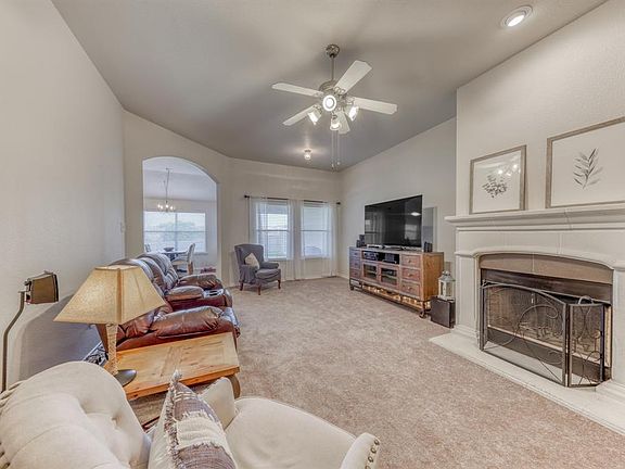 2nd image of 1337 Marie Ln