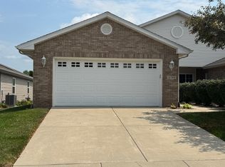 10749 Keystone Ln, Winfield, IN 46307