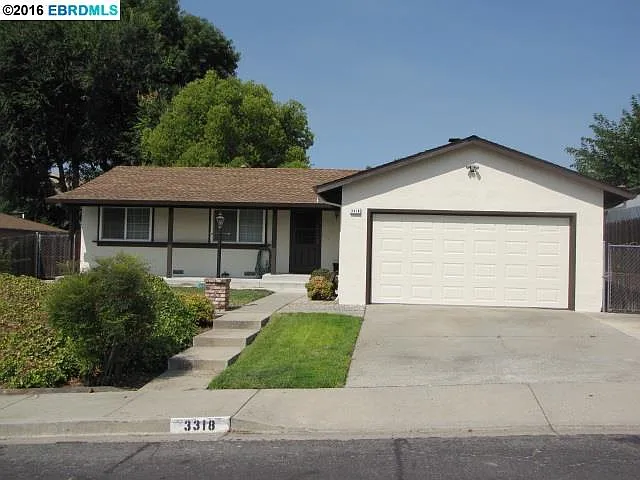 3318 Saint James Pl photo 1