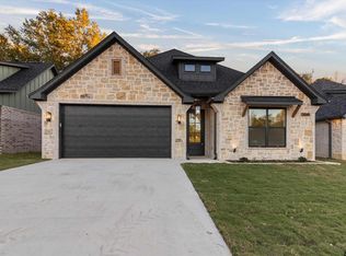 2041 Locklear Ln, Tyler, TX 75703