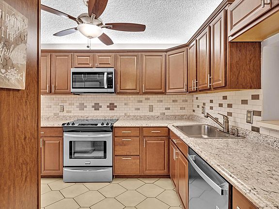 4th image of 10143 Mangrove Drive #203