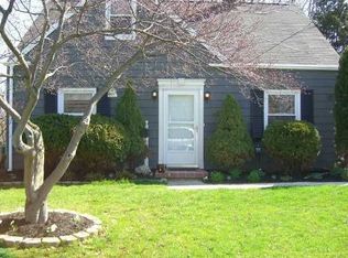 49 Hillcrest Ave, Edison, NJ 08817