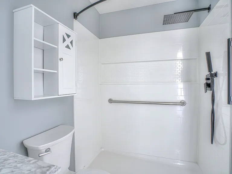 341 Shoshone Pl — Photo 2