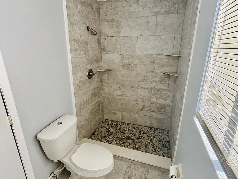 1326 SE 2nd Pl — Photo 16