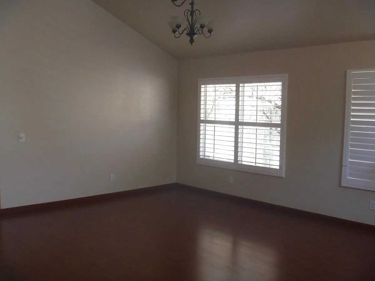 3 bed, 1502 sqft, $3,000 — Photo 3