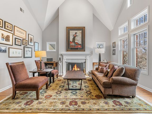 3rd image of 1253 W Early Ave #D