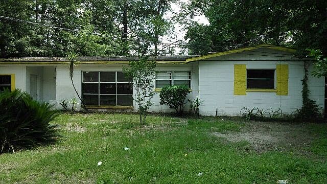 1st image of 801 Coble Dr