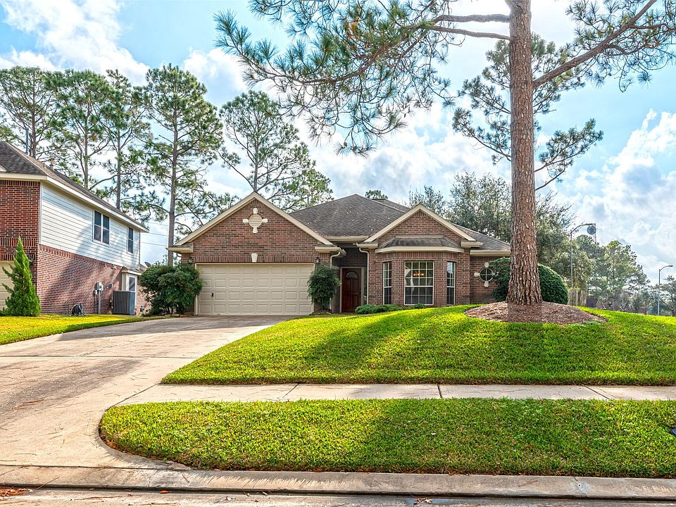 1st image of 15802 Heartwood Way