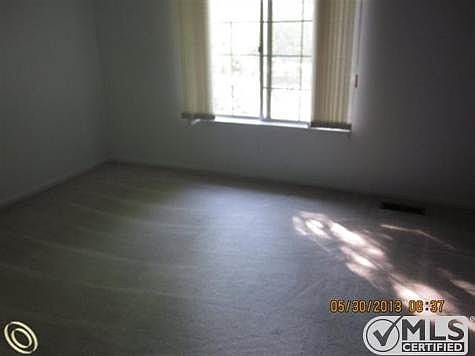 Bedroom 2.JPG