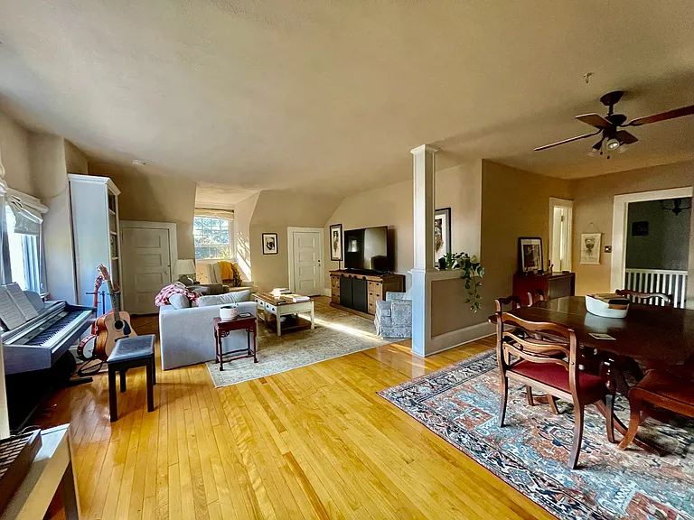 326 Madison Ave SE #3 — Photo 2