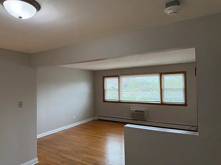 420 Beach Ave #3B — Photo 7