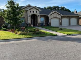 2003 Rustling Oaks Dr, Harker Heights, TX 76548