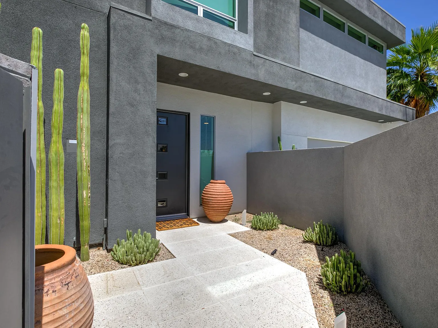 1505 S Belardo Rd — Photo 4