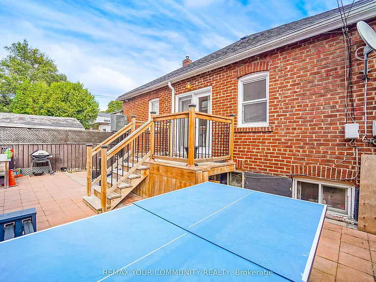 86 Lesmount Ave #2 — Photo 15