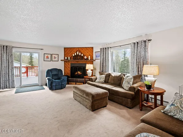 10331 Genora St, Eagle River, AK 99577