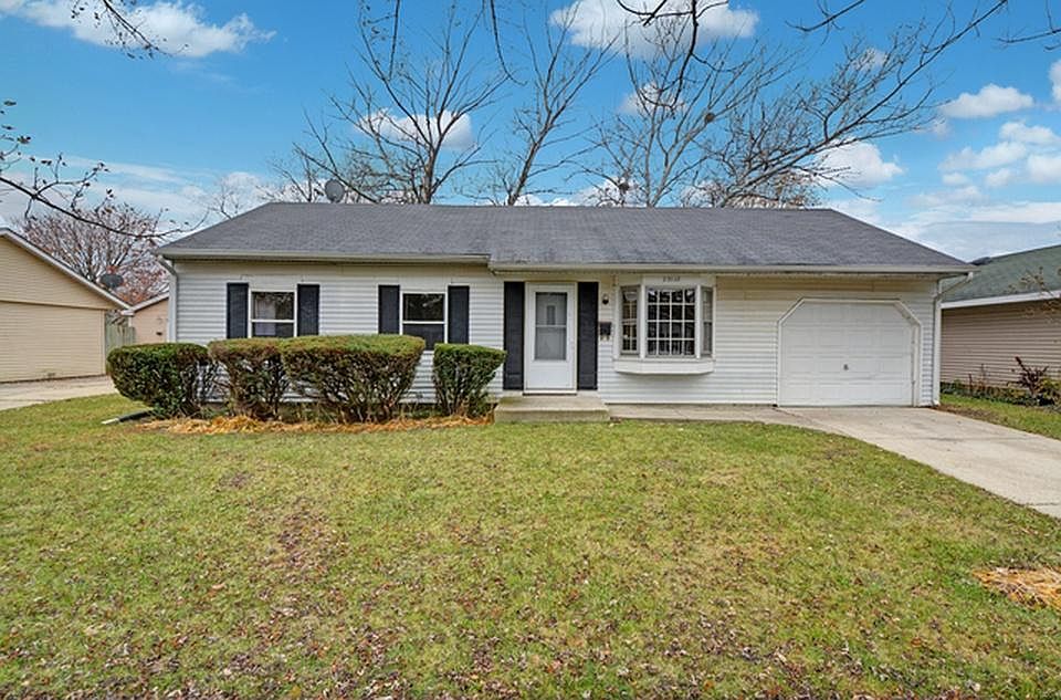 1st image of 22112 E Churchill Dr