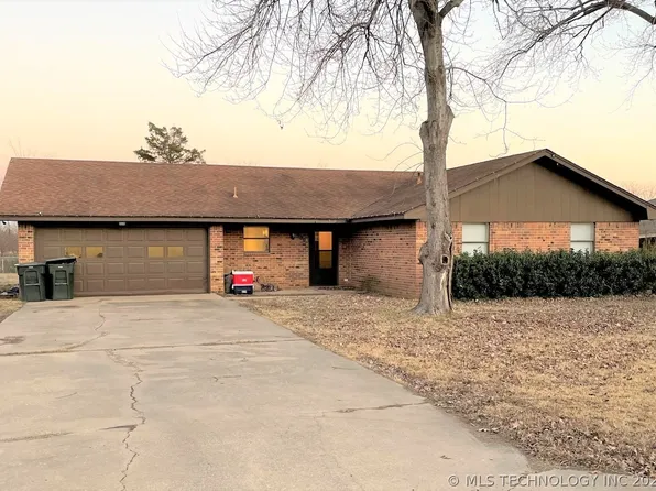 500 Meadowlark Ln, Durant, OK 74701