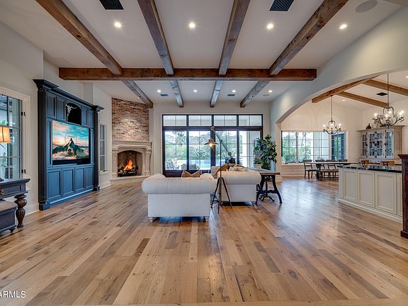 3rd image of 6224 E KEIM Drive