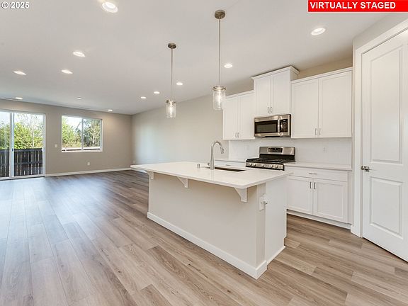 4th image of 932 NW 178th Way