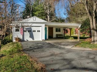 199 Birch Ln, Arden, NC 28704