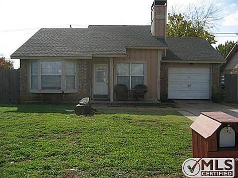1st image of 4664 Baytree Dr