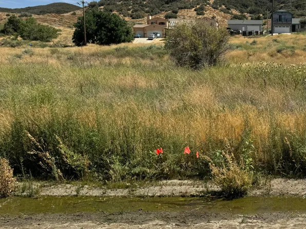 0 Pensacola Dr, Lake Hughes, CA 93532