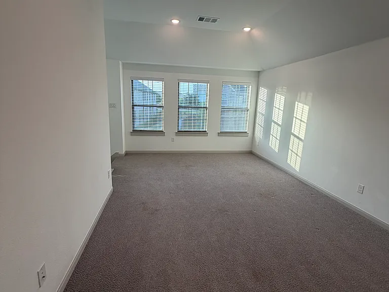 893 Deer Run Rd — Photo 7