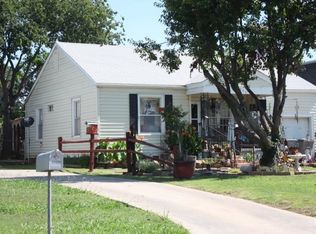 1705 NW Columbia Ave, Lawton, OK 73507
