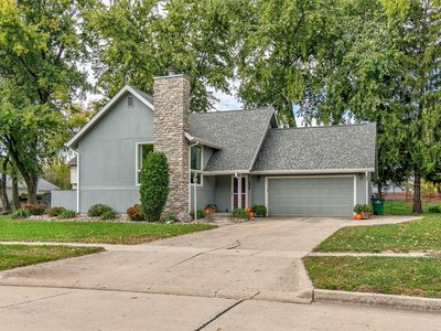 208 38th St, West Des Moines, IA, 50265