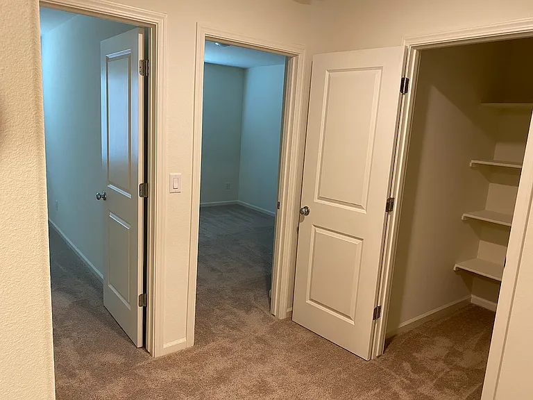 698 Keenan Ct — Photo 19