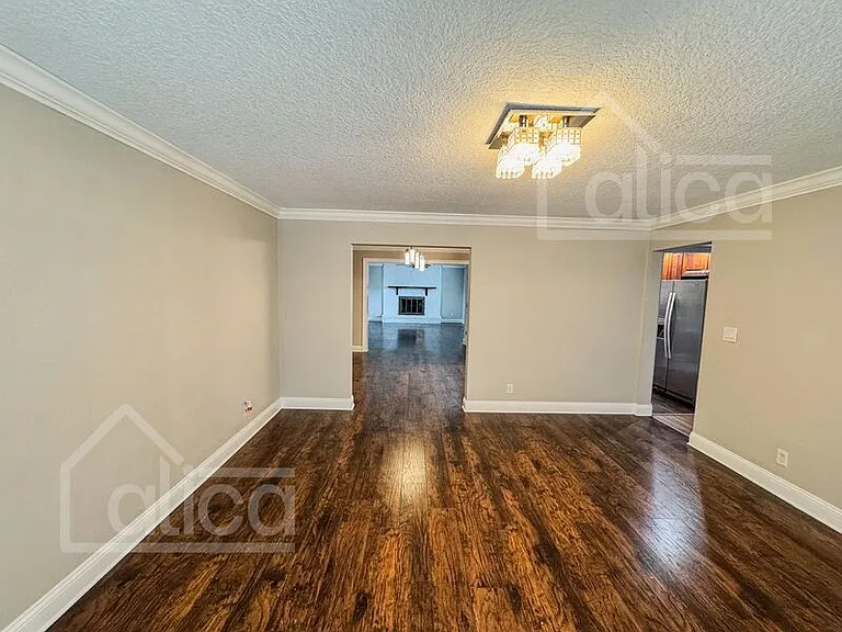 2845 Holly Point Dr — Photo 4