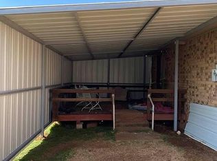 700 S Cearlock Ave, Cheyenne, OK 73628