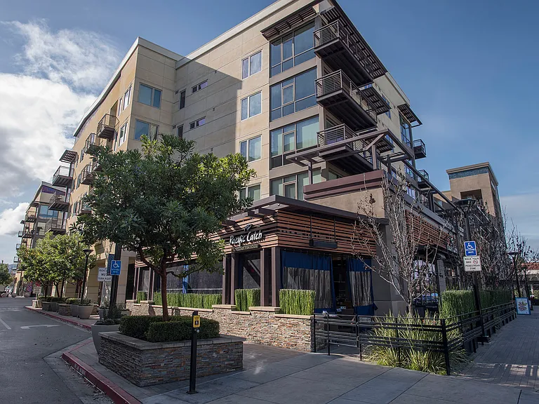 The Village Residences — Photo 5