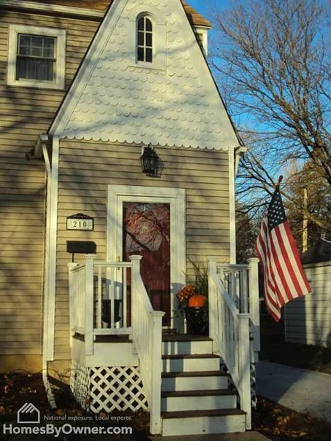 210 Logan Ave photo 1