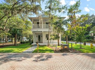 326 E Mitchell Ave, Point Washington, FL 32459