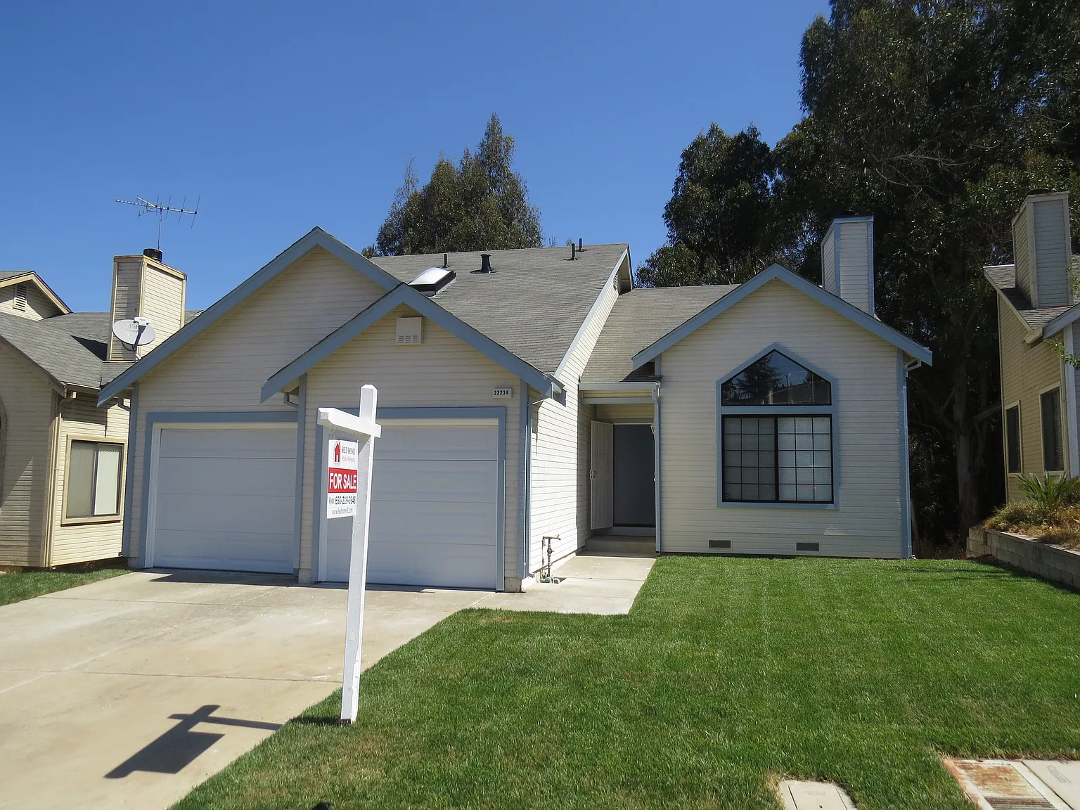 23234 Henry Ct photo 1