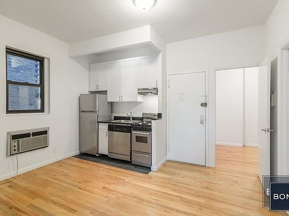 5th image of 220 E 85th St #2R1
