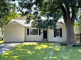 2307 Avenue E, Nederland, TX 77627