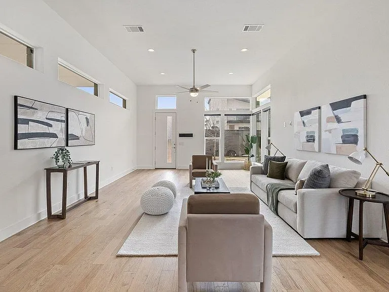 6124 Florencia Ln — Photo 8