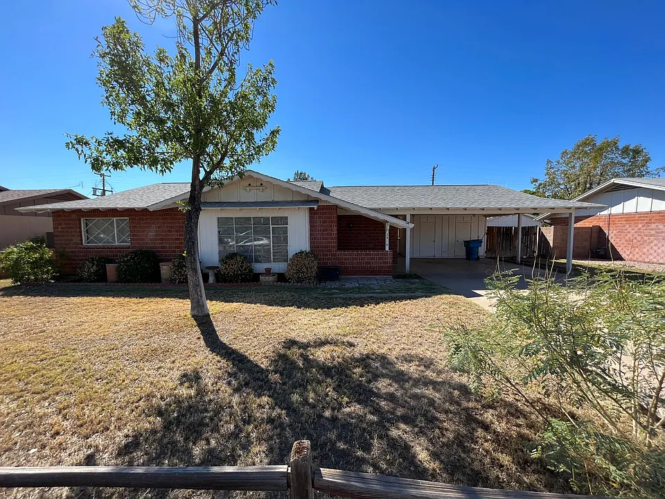 3919 W Tuckey Ln