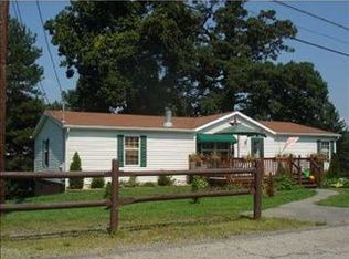 951 Flatwoods Rd, Vanderbilt, PA 15486