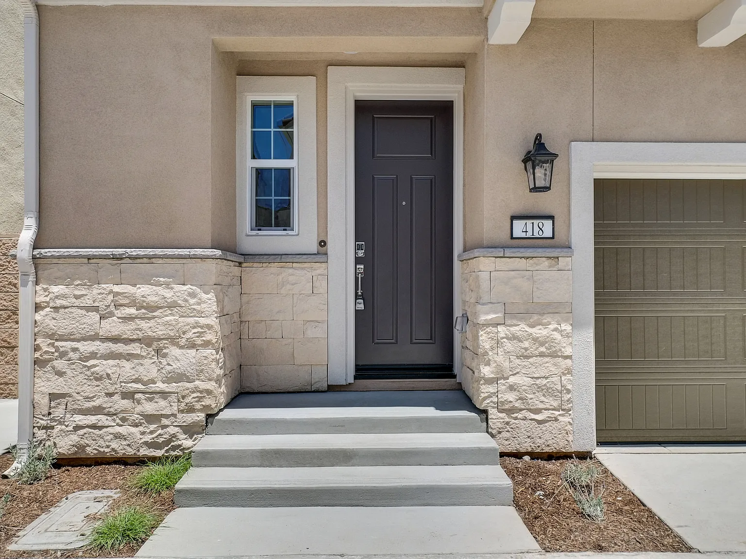 3 bed, 2.5 bath, 1619 sqft, $3,500 — Photo 1