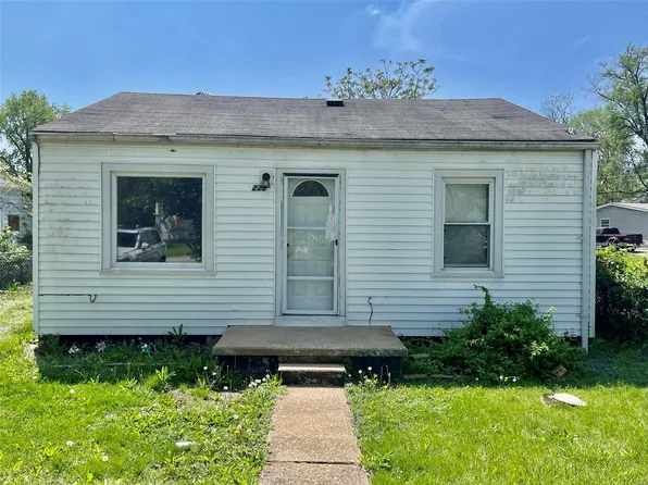222 Nadine St, Cahokia, IL 62206