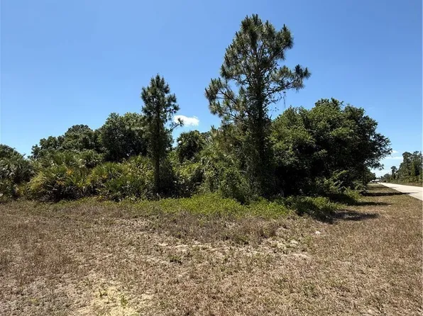1144 Cherry St E, Lehigh Acres, FL 33974