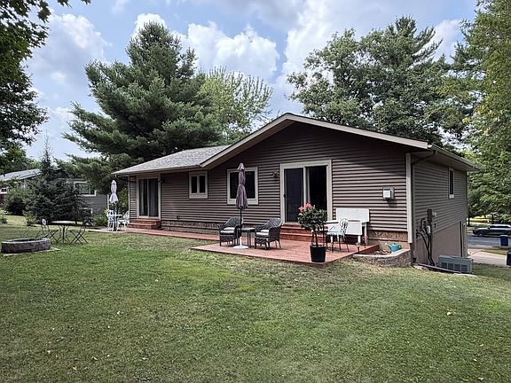 5th image of 1417 MAPLE HILLS ROAD
