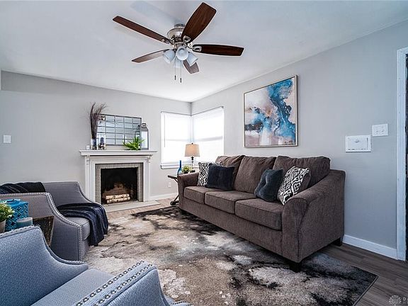 5th image of 3703 Woodbine Ave
