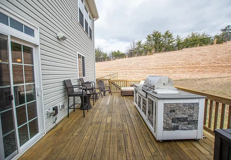 15601 Habitat Ct — Photo 39