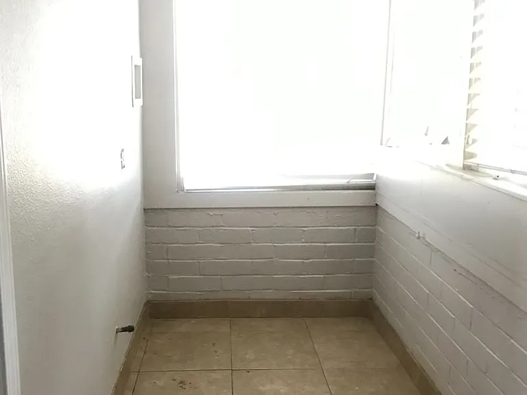 14993 Yucca Ave — Photo 25