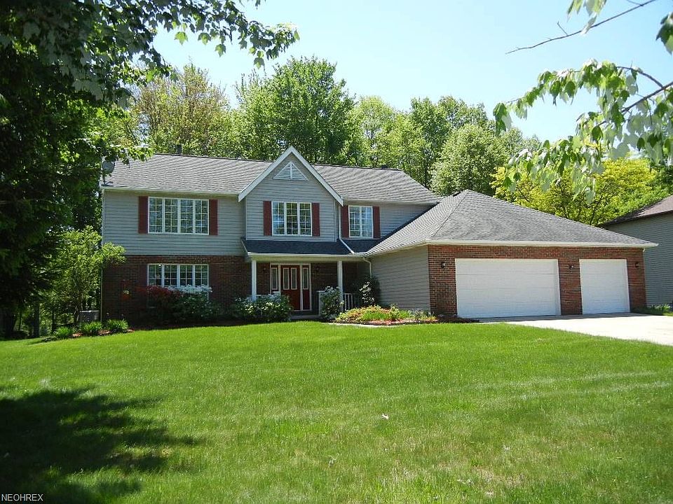 1st image of 483 Quail Run Dr